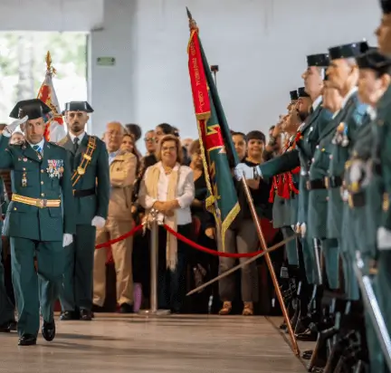 Publicidad exterior durante el Día de la Hispanidad en Huelva