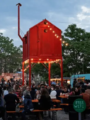 Publicidad exterior en REC.0 Pop-up stores en el barri del Rec