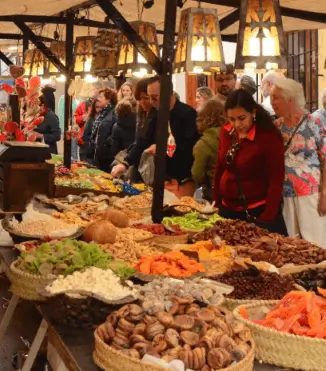 Feria de Artesanía en Xàbia Històrica Feria de Artesanía en Xàbia Històrica
