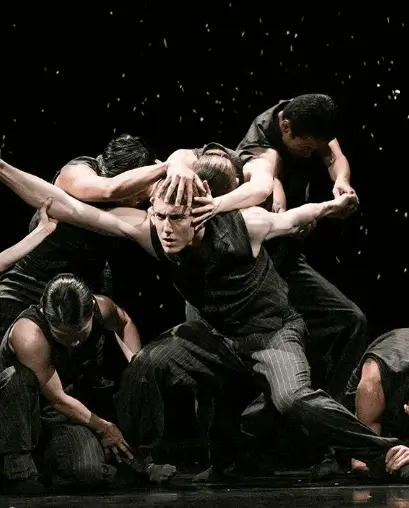 Publicidad exterior durante el Festival de Otoño Publicidad exterior durante el Festival de Otoño en Madrid