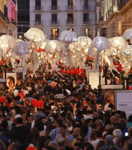 Publicidad exterior durante Noche en Blanco en Málaga