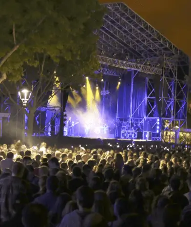 Concierto en el Parque de Móstoles Publicidad exterior en el Concierto en el Parque de Móstoles