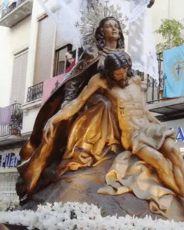 Soportes publicitarios activos durante la Semana Santa de Orihuela, declarada de Interés Turístico Internacional