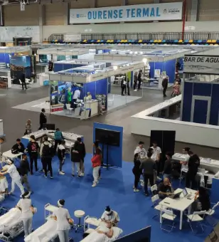 Soportes publicitarios activos durante Termatalia, la feria internacional de turismo termal celebrada en Ourense