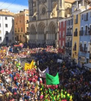 Soportes publicitarios activos durante San Mateo y el Día de América en Asturias, Fiesta de Interés Turístico Nacional