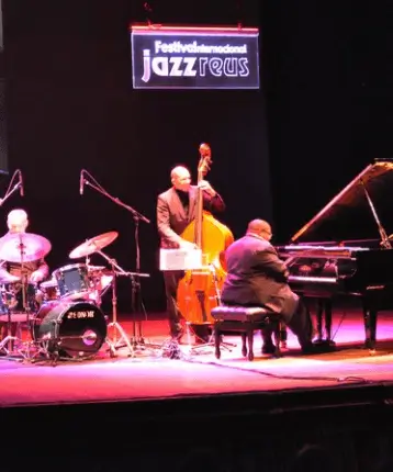 Publicidad exterior durante el Festival Internacional de Jazz de Reus Publicidad exterior durante el Festival Internacional de Jazz de Reus