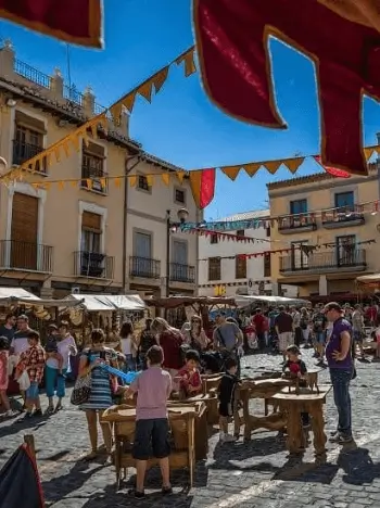 Publicidad exterior en la Feria Comercial y Gastronómica de Sagunto Publicidad exterior en la Feria Comercial y Gastronómica de Sagunto
