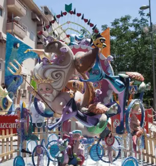 Hogueras y Barracas en San Vicente Hogueras y Barracas en San Vicente del Raspeig