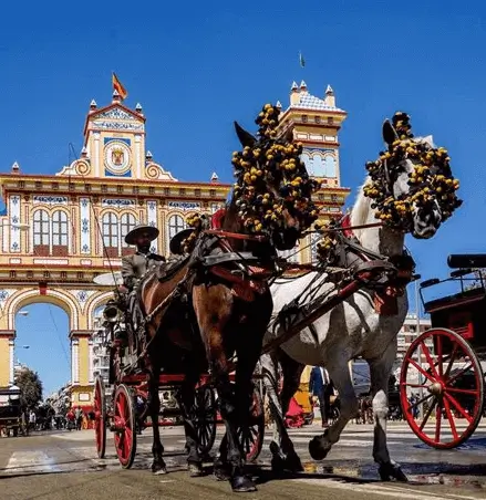 Publicidad exterior durante la Feria de Abril de Sevilla