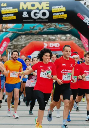 Publicidad exterior durante la Maratón de Torrelavega Publicidad exterior durante la Maratón de Torrelavega