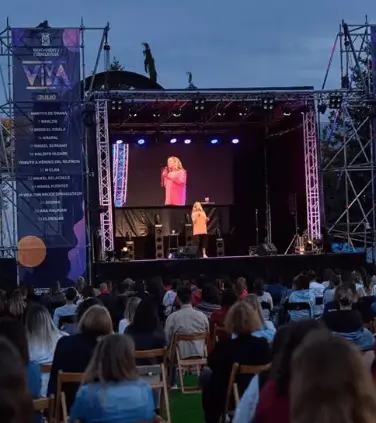 Publicidad exterior durante el Concierto de Verano Torrelavega Publicidad exterior durante el Concierto de Verano en Torrelavega