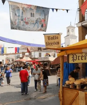 Publicidad exterior en la Feria Barroca de Valdemoro Publicidad exterior en la Feria Barroca de Valdemoro