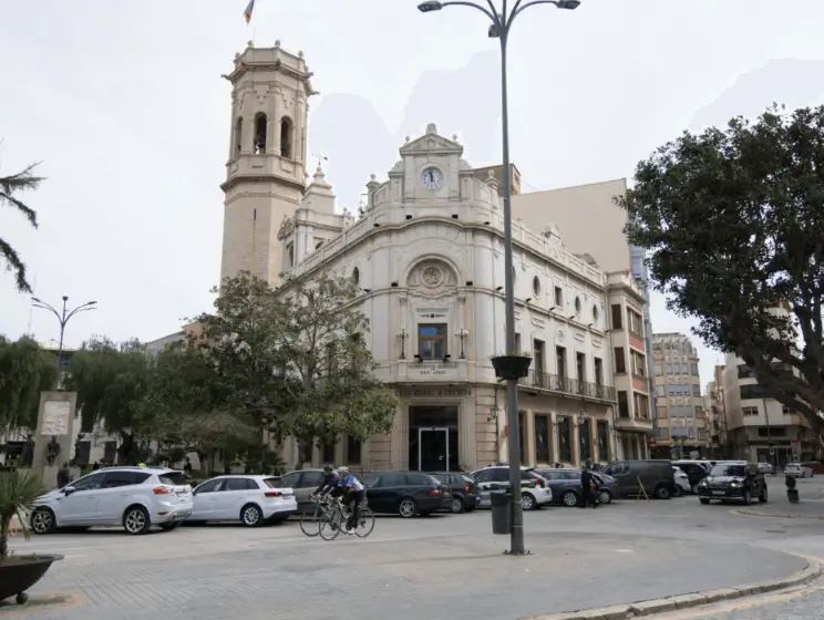 Publicidad exterior en la ciudad de Burriana Publicidad exterior en la ciudad de Burriana