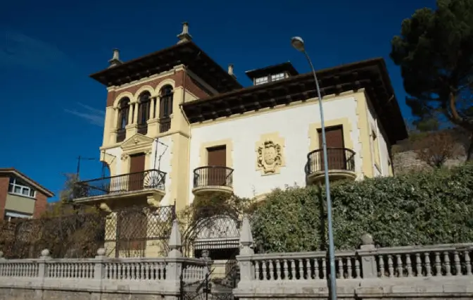 Vallas publicitarias de Marco Visual en Lugones