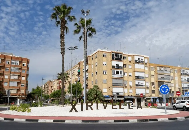 Mupis y vallas publicitarias en Xirivella