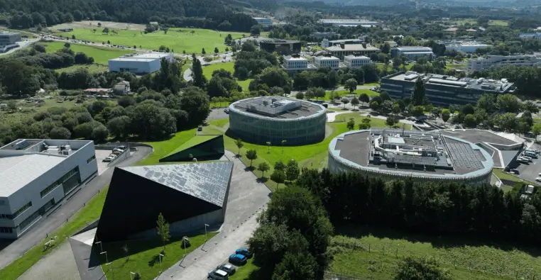 Marquesinas publicitarias de Marco Visual en el Parque Tecnológico de Bizkaia, Zamudio