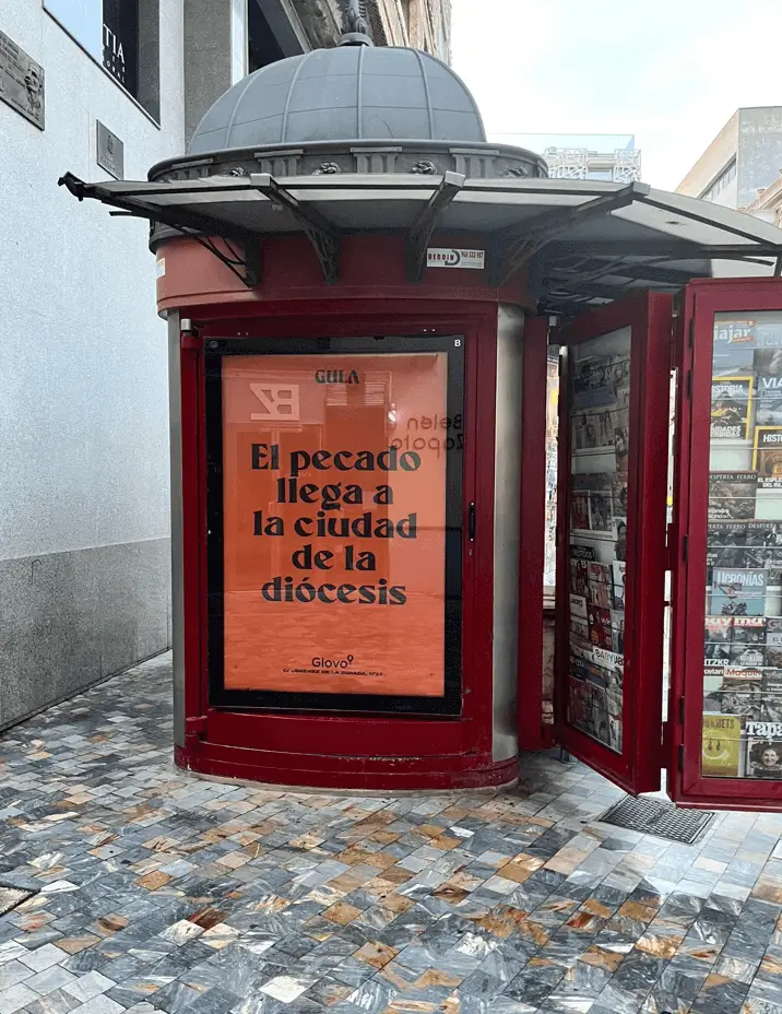 quiosco de mupi exterior en Molina quiosco de mupi exterior en Molina